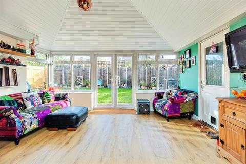 undefined, Cotswold Close, CORBY