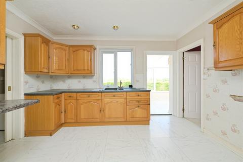 2 bedroom detached bungalow for sale, Nene Terrace Road, Crowland, Peterborough