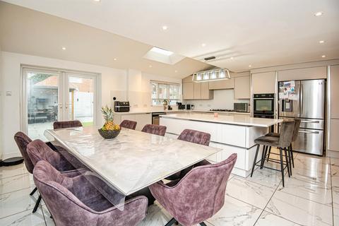 undefined, Whitton Close, Bessecarr, Doncaster