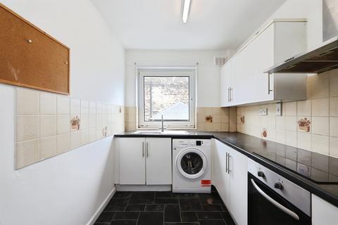 2 bedroom ground floor flat for sale, Dobbin Hill, Sheffield
