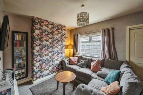 2 bedroom end of terrace house for sale, Queen Mary Street, Maltby, Rotherham