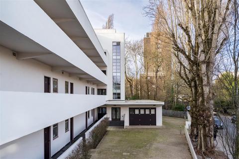 Studio for sale, Lawn Road, London
