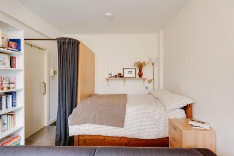 Studio for sale, Lawn Road, London