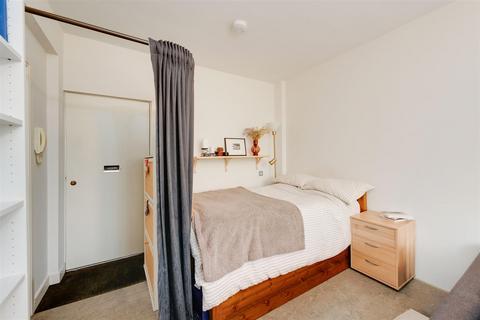 Studio for sale, Lawn Road, London