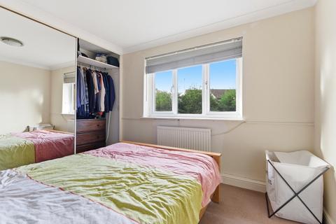 undefined, Summer Street, Luton LU1