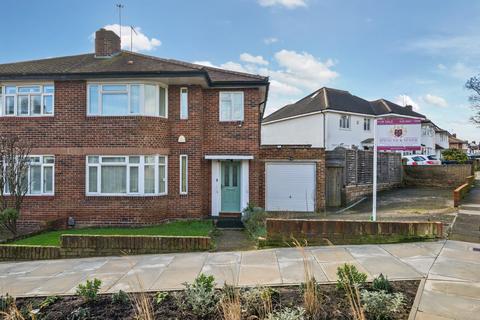 3 bedroom semi-detached house for sale, St. James Avenue, London, N20
