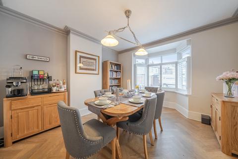 4 bedroom detached house for sale, Wood Street, Mitcham CR4