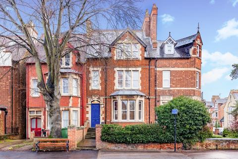 Studio to rent, Woodstock Road, Oxford
