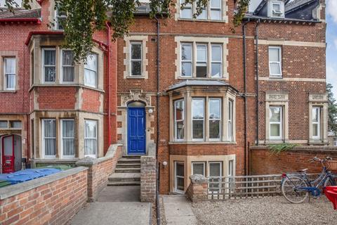 Studio to rent, Woodstock Road, Oxford