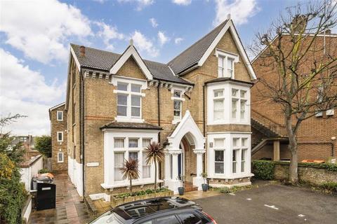 3 bedroom flat for sale, Nightingale Lane, LONDON SW12