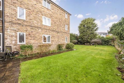 3 bedroom flat for sale, Nightingale Lane, LONDON SW12