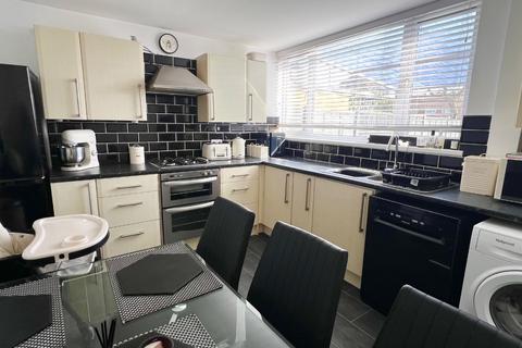 3 bedroom end of terrace house for sale, Holbury, Southampton, Hampshire, SO45