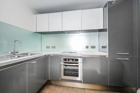 2 bedroom apartment to rent, Strand Street, Merseyside L1