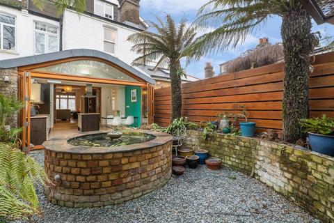 3 bedroom terraced house for sale, Herbert Gardens, London, W4