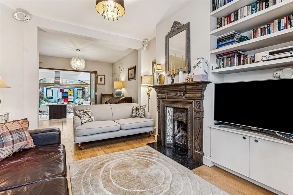 Herbert Gardens, W4 - FOR SALE