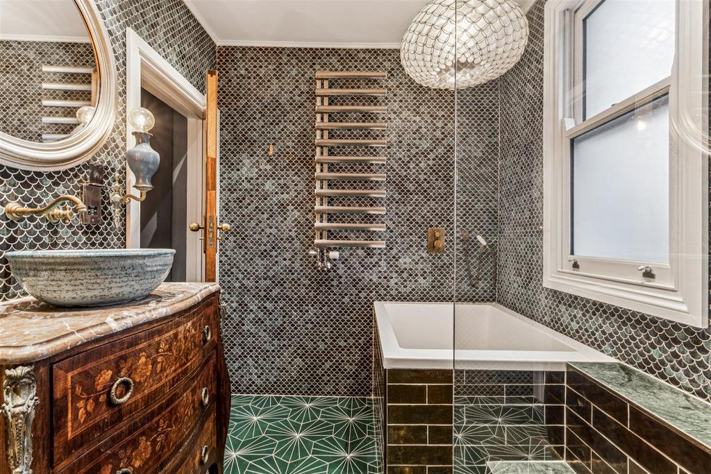 Herbert Gardens, W4 - FOR SALE