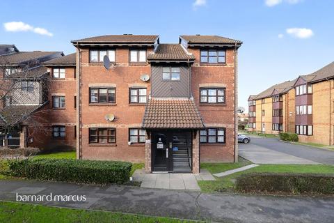 undefined, Lowry Crescent, Mitcham