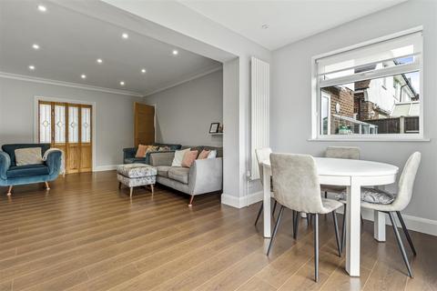 4 bedroom house for sale, Robson Road, Goring-By-Sea, Worthing