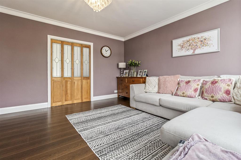 38 Robson Road-011.JPG