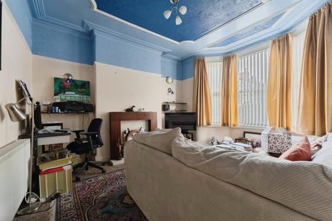 3 bedroom end of terrace house for sale, Hartington Avenue, Birkenhead