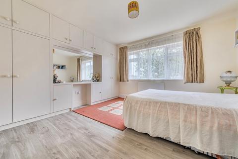5 bedroom semi-detached house for sale, Powys Lane, London