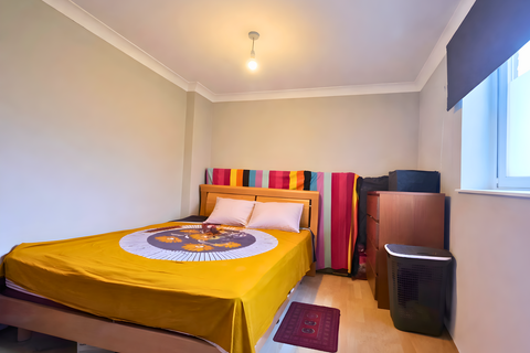 1 bedroom flat to rent, Oak Crescent, London E16