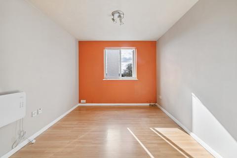 1 bedroom apartment for sale, Common Road, Langley  SL3