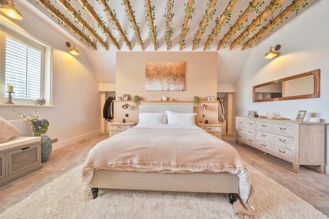 2 bedroom penthouse for sale, Asprey Place, Bromley, Kent, BR1