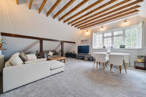 2 bedroom penthouse for sale, Asprey Place, Bromley, Kent, BR1