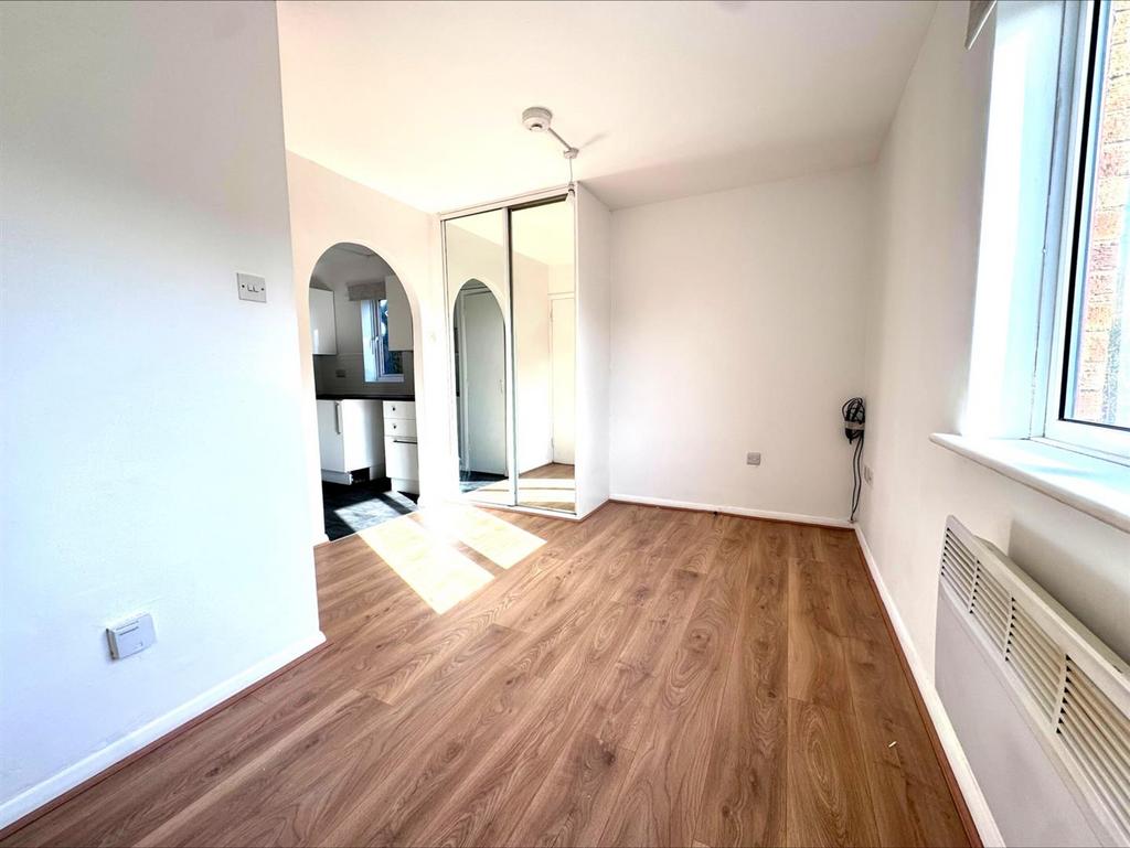 Studio Room