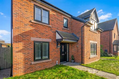 4 bedroom detached house for sale, Roundhill Road, Hurworth, Darlington