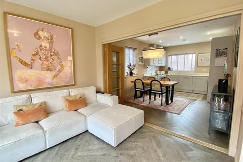 3 bedroom detached house for sale, 11 Dalgleish Crescent, Shrewsbury SY3 9FW