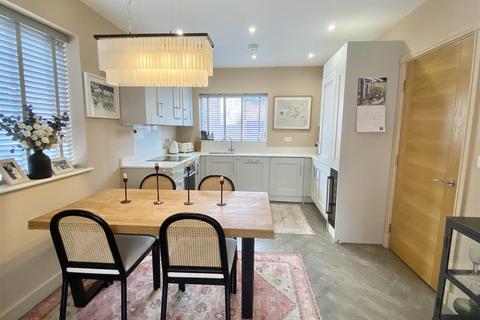 3 bedroom detached house for sale, 11 Dalgleish Crescent, Shrewsbury SY3 9FW