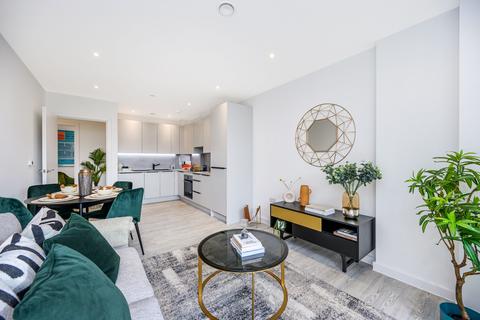 2 bedroom flat for sale, Bell Tree Court, 20 London Road, London TW8