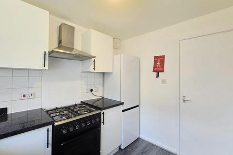 1 bedroom flat to rent, Parkside, Waltham Cross EN8