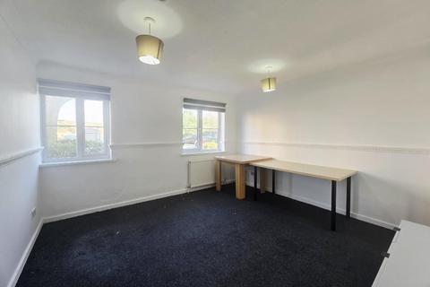 1 bedroom flat to rent, Parkside, Waltham Cross EN8