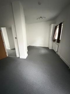 2 bedroom flat to rent, Bolton Crescent, London, SE5