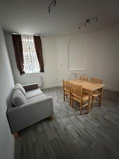 2 bedroom flat to rent, Bolton Crescent, London, SE5