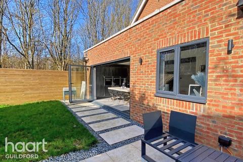 4 bedroom detached house for sale, Turner Close, GUILDFORD