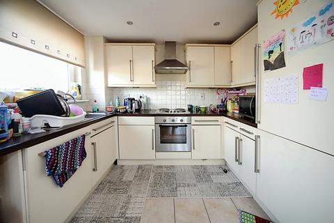 undefined, Midland Road, Luton
