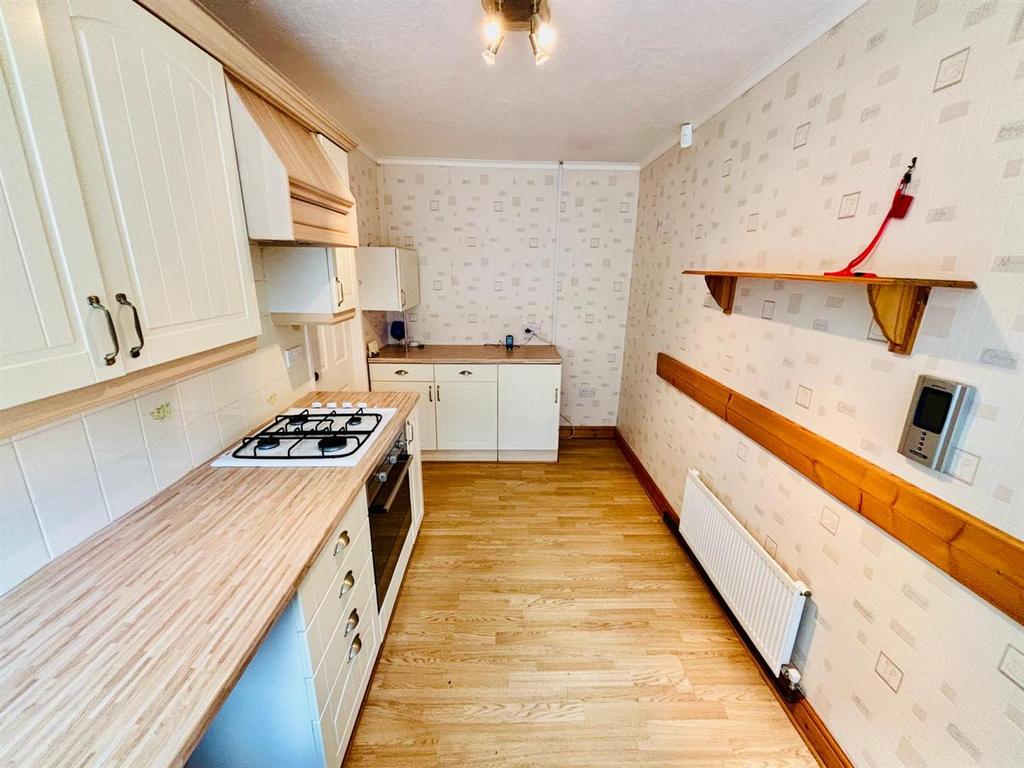 Kitchen: