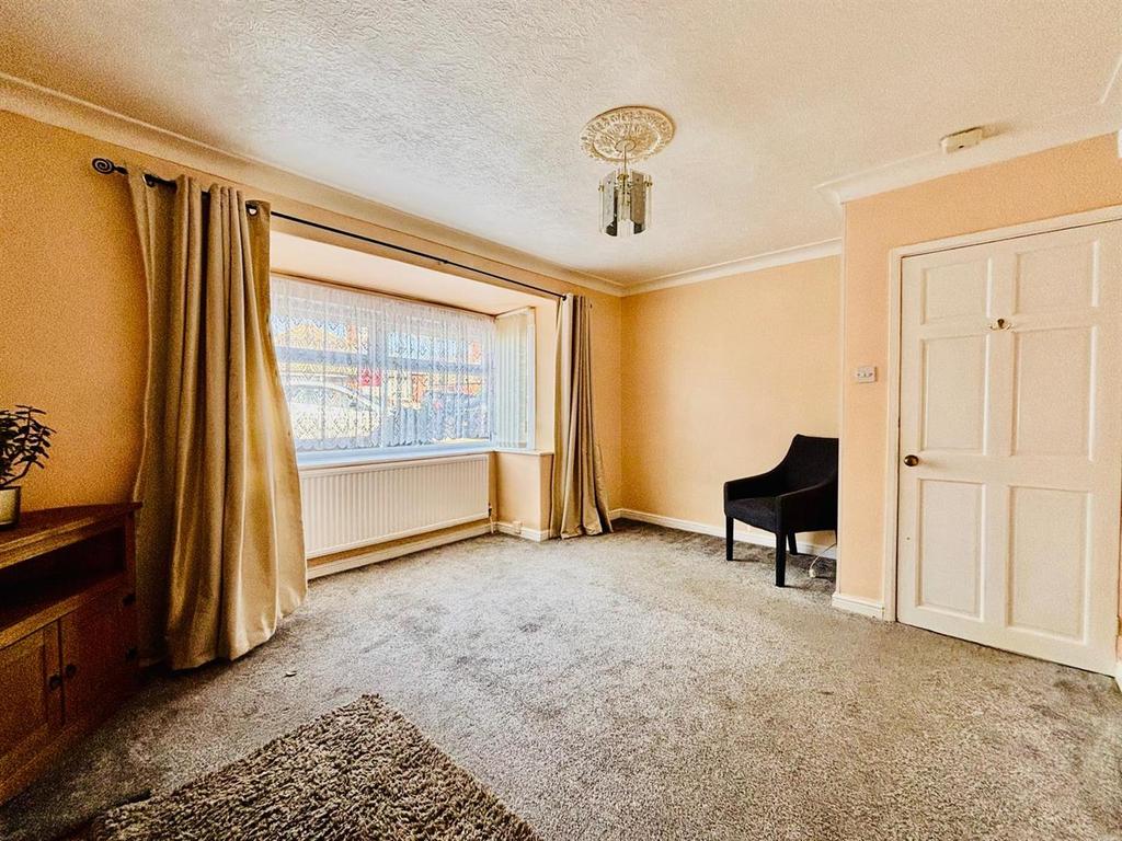 Living Room: