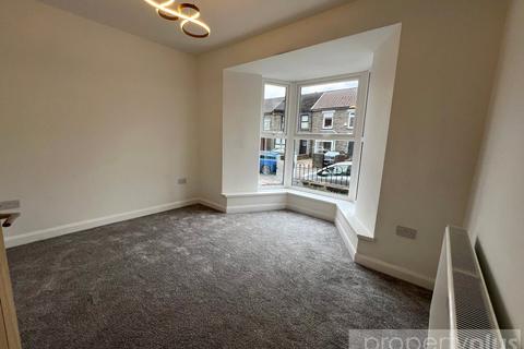 3 bedroom terraced house to rent, Ynyswen Road, Ynyswen Road Treorchy, Treorchy, CF42
