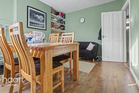 3 bedroom end of terrace house for sale, Bridge Road Bedford, Bedford