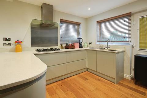 4 bedroom detached house for sale, St. Helens Crescent, Hove