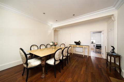 2 bedroom apartment for sale, Clifton Court, Northwick Terrace, London, NW8