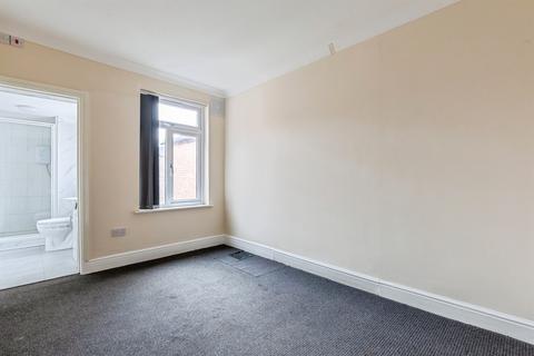 3 bedroom end of terrace house for sale, Highfield Road, Coventry