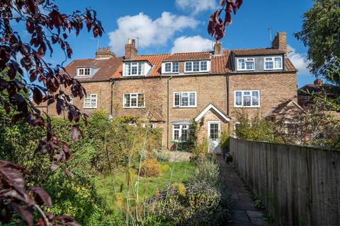 3 bedroom terraced house for sale, The Green, Acomb, York
