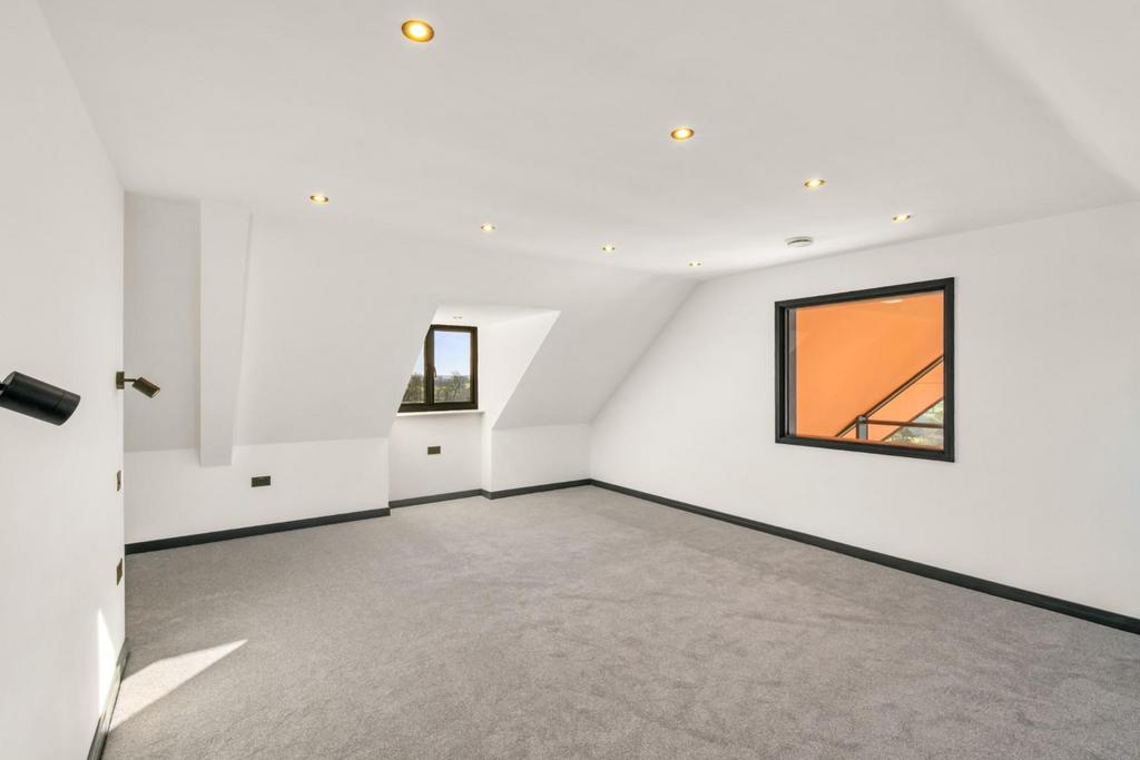Bedroom Three.jpg