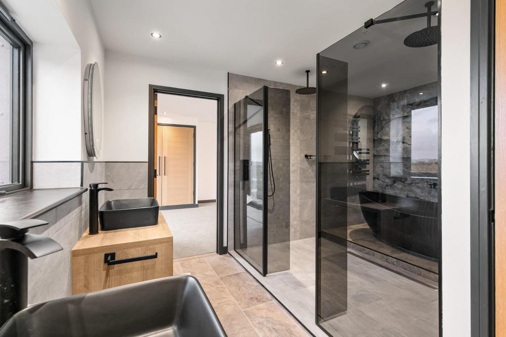 Principle Ensuite.jpg